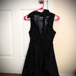 Pokadot black n white dress